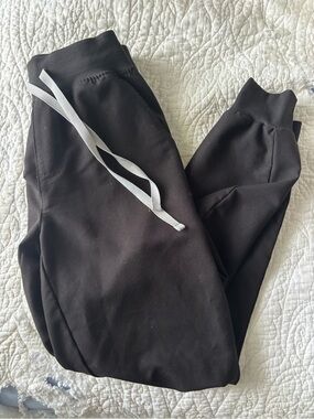 Figs Black joggers
